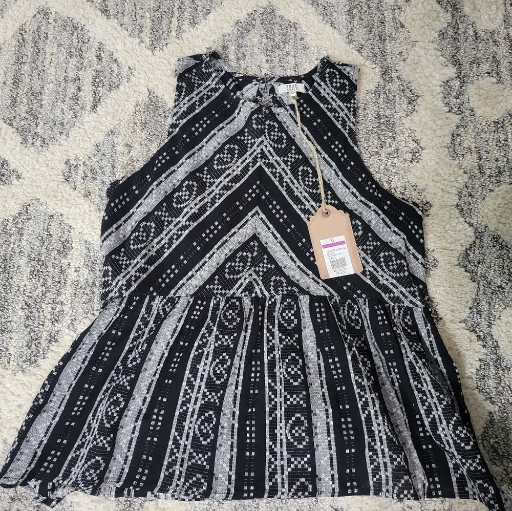 True Craft, XL, Tank Top, Black, NWT